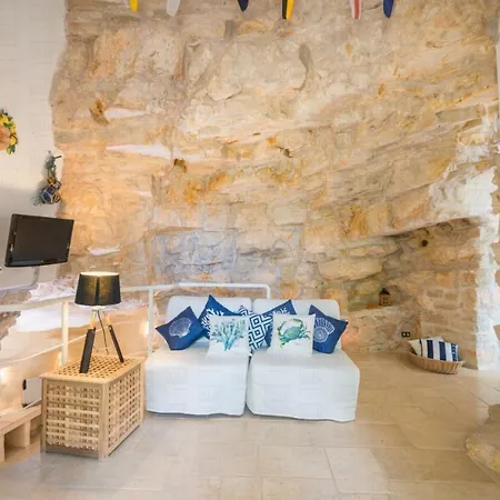Helloapulia Trullo Fiore Di Mare