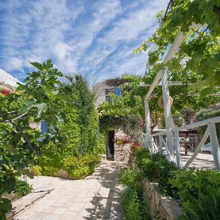 Helloapulia Trullo Fiore Di Mare * 트라니